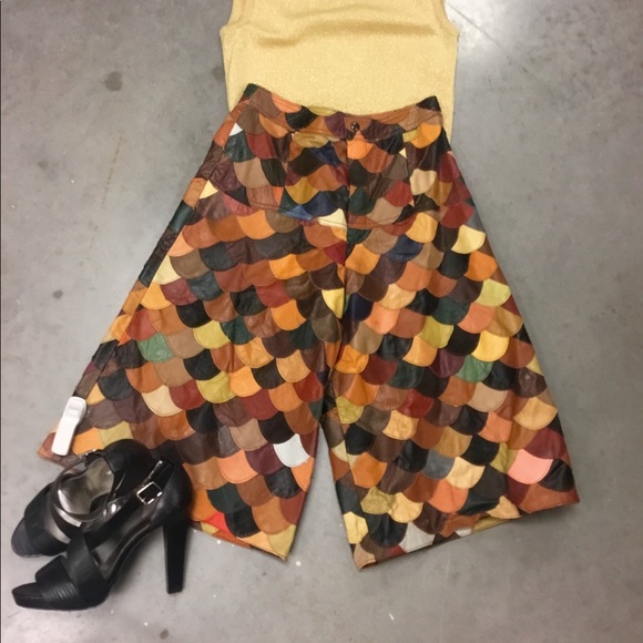 💛PATCHED EM’ UP VINTAGE🧡 - Picture 3 of 5